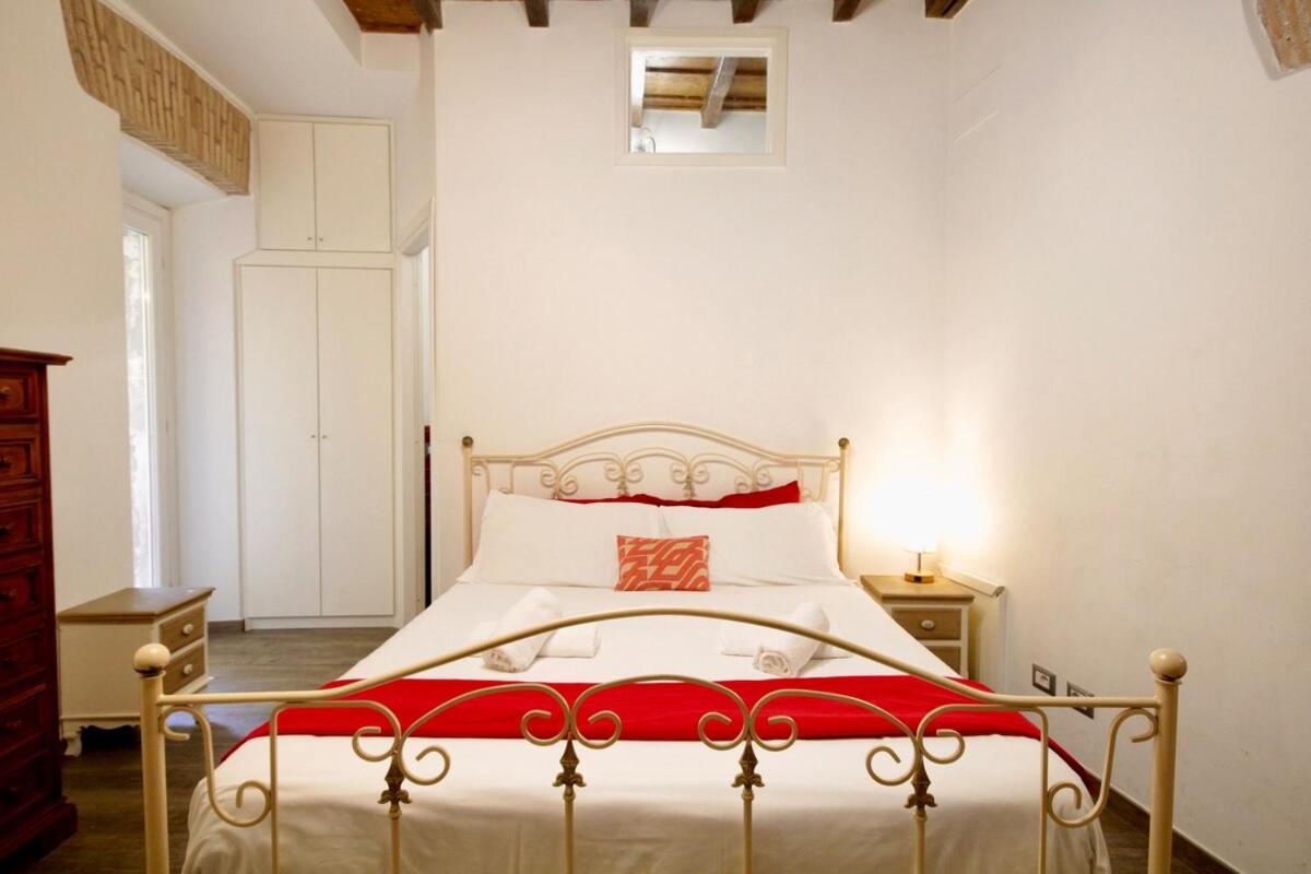 Hc - In The Heart Of Campo De' Fiori Apartment โรม ภายนอก รูปภาพ