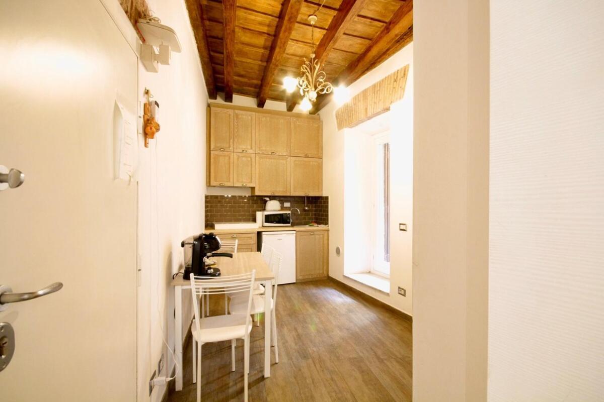 Hc - In The Heart Of Campo De' Fiori Apartment โรม ภายนอก รูปภาพ